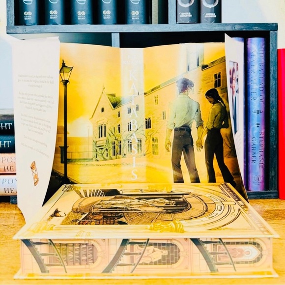 Fairyloot Exclusive Edition KATABASIS by R. F. Kuang - Picture 8 of 12